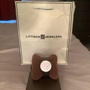 YA114209 authentic GUCCI WATCH